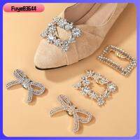 FUYE83644 2ชิ้นคริสตัลพลอยเทียม Sepatu Pengantin Wanita สำหรับผู้หญิงเครื่องประดับเสน่ห์รองเท้าหัวเข็มขัดตกแต่งเครื่องประดับคริสตัล