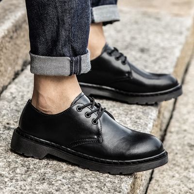 Men Leather Shoes New Round Toe Casual shoes High Quality Formal Designer Shoes Brand Tooling Oxford Flat shoe Outdoor Work Boot