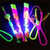 【CW】 5PCS Flying Flashing Helicopter Christmat FG03