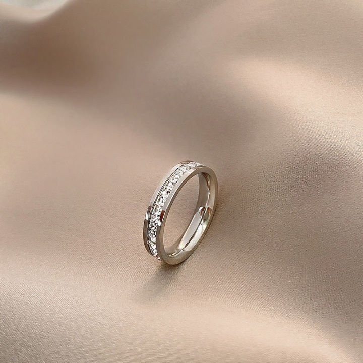 cod-แหวนยิปโซสีไม่ซีดของเหล็กไทเทเนียมบุคลิกภาพผู้หญิงแหวนเซอร์โคเนียมสี่เหลี่ยมหรูหราเบาๆแหวนคู่-douyin-ขายร้อน