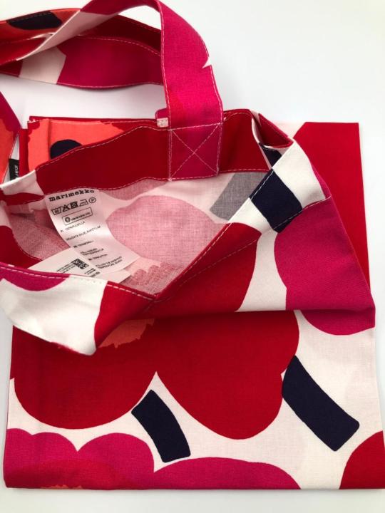 สีขายดีอันดับ2-กระเป๋าผ้า-marimekko-tote-bag-ดอกแดง-ของแท้-100-มีป้ายแท๊ก-ถุงผ้า-กระเป๋าผ้าสะพายข้าง-มาริเมกโกะ-ถุงผ้าลดโลกร้อน