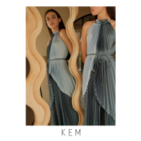 Kemissara  Pleated Bell Zahara Halter Neck 2Tone Set (top skirt) Washed Blue / Blue  ชุดพลีตผู้หญิงไหล่ลํ้าโทนสีฟ้า เดรสผ้าพริ้ว ชุดเปล่อยสบายพร้อมสายคาดเอว