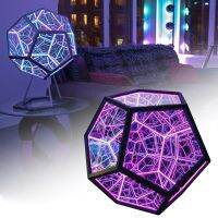 กระจกโคมไฟแอลอีดีแปลกตาไฟกลางคืน Dodecahedron ไร้ที่ติหลอดไฟ Led ศิลปะกระจกอินฟินิตี้พื้นที่สร้างสรรค์ศิลปะเย็นตกแต่งห้องไฟกลางคืน