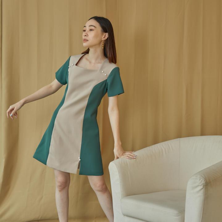 sale-akemi-dress-twotone-เดรสทำงานแขนสั้นคอเหลี่ยมสีทูโทน-ใส่ทำงานหรือออกงานก็สวย-มีติดตู้ไว้เลยนะค้า