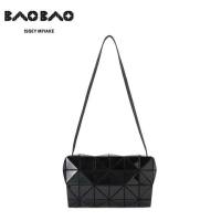 [BAOBAOIssey Miyake] Issey Miyake BAOBAO crossbody bag box bag