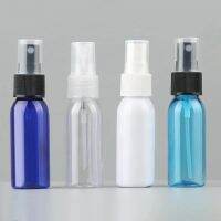 【lz】▣┇  Fine Mist pulverizador sub-garrafa vazio colorido redondo plástico spray cosmético garrafas pet pequena água de limpeza 30ml 3pcs por lote