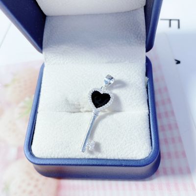 [COD] No. 5662 pure silver full of diamonds dripping oil love key pendant female Korean version ins fashion light luxury niche creative
