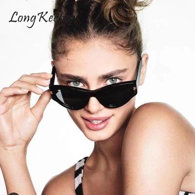 LongKeeper Vintage Cat Eye Gradient Sunglasses Small Frame Retro Sunglass UV400 Protection Eyewear Trendy Streetwear Eyewear