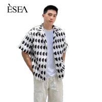 ◎ ESEA เสื้อเชิ้ตแขนสั้นผู้ชายลายจุดลายจุดแฟชั่นเข้าชุดกันใหม่เทรนด์ญี่ปุ่นเวอร์ชั่นเกาหลี ins เสื้อยืด