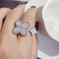 [COD] Versa shrimp skin fashion luxury light group inlaid broken diamond ring female four-leaf clover flower European and full zirconium