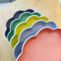 ฝรั่งเศส LE CREUSET สีเย็นลูกไม้แผ่นสี่ชิ้นชุด22เซนติเมตรหินครัวเรือนจานจานบนโต๊ะอาหารแผ่นแบน