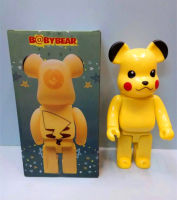 ความรุนแรงหมี Bearbrick Pikachu อาคารหมีโปเกมอนมือถือโปเกมอนรุ่นชนิดบรรจุกล่อง