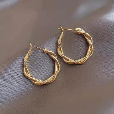 【YP】 New Twine Twists Hoop Earring for Temperament Hyperbole Gold Color Metal Ear Jewelry Aros