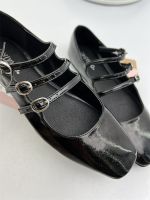 There is a great source of single [light luxury] Hepburn style Mary Jane shoes three-breasted buckle small square head flat bottom retro shoes 【QYUE】