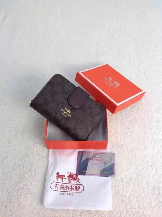Medium size Coach wallet with zipper Lazada PH
