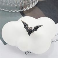 【DT】hot！ Bat Enamel Pin Alternative Goth Fashion Witch Brooch Cartoon Badge Jewelry for Kids