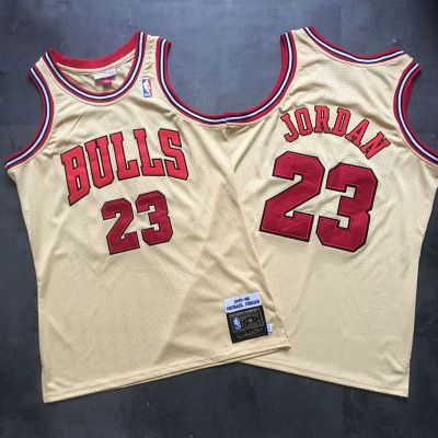Ready Stock Ready Stock Hot Sale Mens Chicago Bulls Michael Jordann Mitchell Ness 1995-96 Gold Swingman Jersey