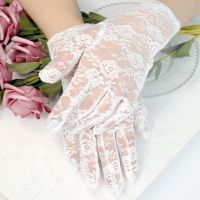 ♘♣ The bride White Short of Gloves Wedding Gown Accessories Fingerless Gloves Inlaid Rhinestone for Bridal Lace Glove