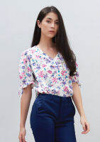 Lady Plus เสื้อคอวีย่นอกลายดอกไม้ | Floral Print Gathered Blouse with V-Neck