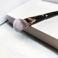 New PRO Foundation Makeup Brush #47 Angled Fingertip-like Seamless Liquid Cream Founation Cosmetics Beauty Tools