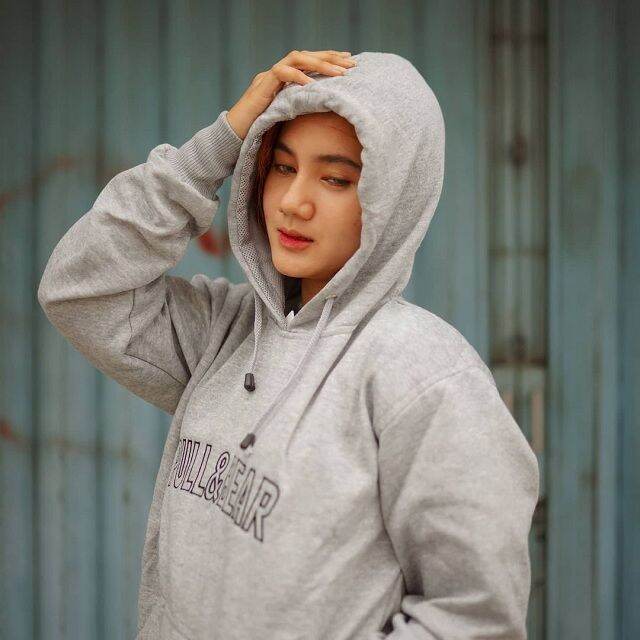 SWEATER HOODIE PULL BEAR 1991 ORIGINAL BANDUNG HARGA PROMO