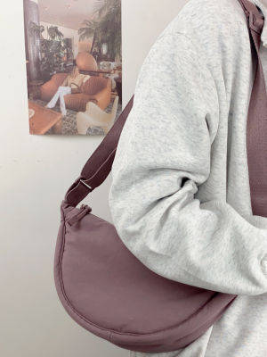 2023 New Dumpling Bag Womens Crescent Bag Shoulder Bag Casual Student Satchel Sports Fitness Lightweight Small Bag 2023