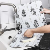 New Product Kitchen Cooker Shield Splash Guard Cooking Frying Oil Splash Screen Cover Aluminium Foil Plate Gas Stove Splash Proof Baffle