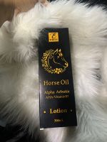 E White HORSE OIL Alpha Arbutin AHA-VitaminB3 LOTION  ขนาด 500ml