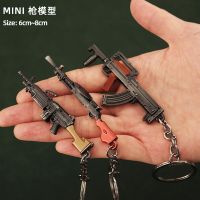 Mini Pubg Key Chain M249 Uzi GROZA P90 S686 Metal Toy Gun Shape Keychain Miniature Pistol Weapon Model Multicolour