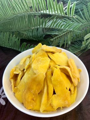 (ขายดี!!) ส่งฟรี!! มะม่วงอบแห้ง 80 กรัม ผลไม้อบแห้ง ผลไม้เพื่อสุขภาพ ผลไม้จากเกษตรกรชาวไทย ของทานเล่น ของฝาก OTOP Dried Mango 80 g Dried Fruit