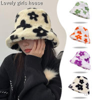 【♡Lovely girls house♡】หมวกแฟชั่นสำหรับผู้หญิง,หมวกแฟชั่นอบอุ่นฤดูหนาวพิมพ์ลายดอกไม้ Topi Bucket ปุยสำหรับผู้หญิงหมวกขนสัตว์เทียมกลางแจ้ง