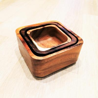 By Toms โบตันเหลี่ยม ไม้จามจุรี - Solid Squared Bowl 3 sizes