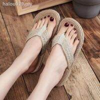 ready stock ♣♈2021 Summer New Flip-Flops Women s Outerwear Fake Straw Sandals and Slippers Wild Non-slip Flat Beach