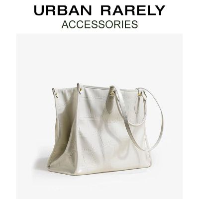 ♤◈❧ UR womens bag simple commuting large-capacity bag 2023 new fashion trendy crocodile pattern tote bag shoulder Messenger bag