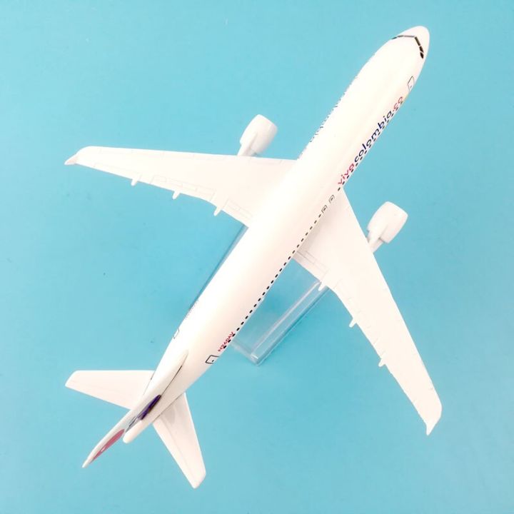 เครื่องบินโดยสารเริ่มต้นขนาด16ซม-วิวาโคลัมเบีย-a320โมเดลเครื่องบินโมเดลเครื่องบินจำลองจำลองของขวัญของเล่นปีใหม่อัลลอย16ซม