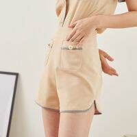 Parachuteshop - DAISY shorts กางเกงขาสั้น แต่งกุ๊น กระดุมดอกเดซี่