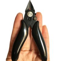 Diagonal Pliers 3.5 Inch Mini Wire Cutter Small Soft Cutting Electronic Pliers Wires Insulating Rubber Handle Model Pliers