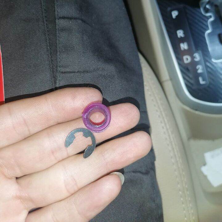 New Product Shift Shifter Cable Bushing Fix For Toyota Corolla Matrix