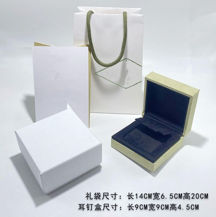 กล่องของขวัญสำหรับจัดแสดงเครื่องประดับแฟชันใหม่ล่าสุดกล่องใส่กำไลข้อมือ-v-c-a-พร้อมจี้แหวนตุ้มหูสร้อยคอลูกปัด