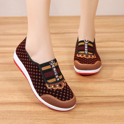 Womens shoes new old Beijing cloth shoes women soft-soled non-slip middle-aged and elderly casual cloth shoes a pedal flat mother shoes
