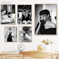 ✿ Audrey จักรยานภาพวินเทจพิมพ์เฮปเบิร์นศิลปะบนผนังของตกแต่งสำนักงานสาวเซ็กซี่สีดำสีขาวผ้าใบวาดภาพห้องแฟชั่นการตกแต่งบ้าน