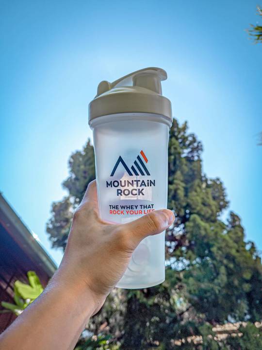 ส่งฟรี-mountain-rock-แก้ว-กระบอก-เชค-เวย์-เชคเกอร์-เวย์โปรตีน-shaker-bottle-whey-สีขาว