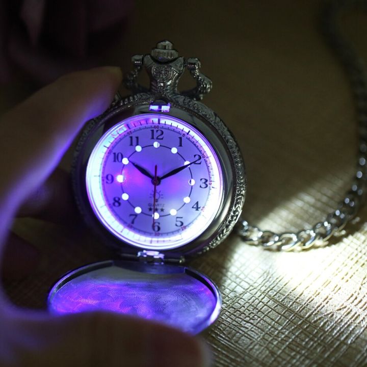 นาฬิกาสายไฟ-led-ส่องสว่างสีเงินแบบควอตซ์สลักนาฬิกาพกเครื่องยนต์หัวรถจักรรถไฟแนวสตีมพังค์
