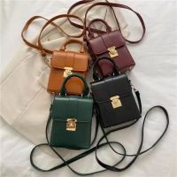 【พร้อมส่ง】leebuy fashion	
 กระเป๋าสพายข้างแฟชั่นมาใหม่ bag-444