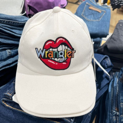 หมวก หมวกแก๊ป Cap Hat WRANGLER แท้ 100% งานใหม่ ป้าห้อยครบ หมวก รุ่น WR W2803201 สีขาว