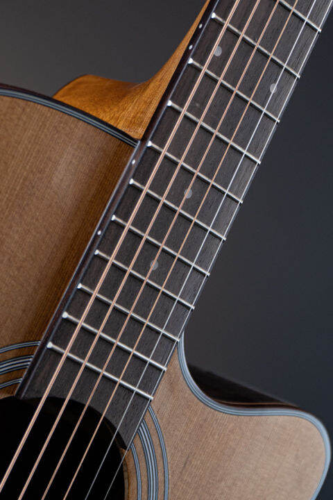 กีตาร์โปร่ง-gusta-som5c-acoustic-guitar