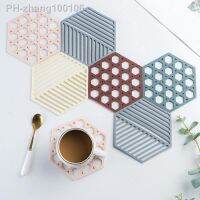 1PCS Rubber Trivet Mat Heat-Resistant Non-Slip Hollow Hot Pad Drink Coaster Tableware Placemat For Home Kitchen
