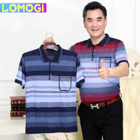 LOMOGI ผู้ชายวัยกลางคน S พ่อแขนสั้นเสื้อยืดชายกับกระเป๋าเสื้อผ้าฝ้ายชุบน้ำแข็ง40- 60ปีคุณปู่ทำให้ด้านบน70