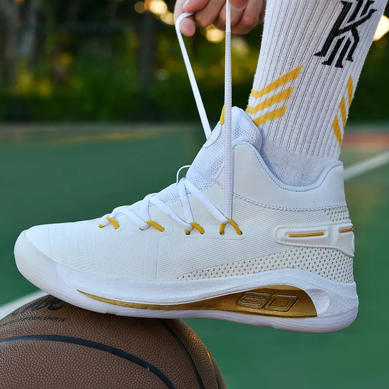 curry shoes latest