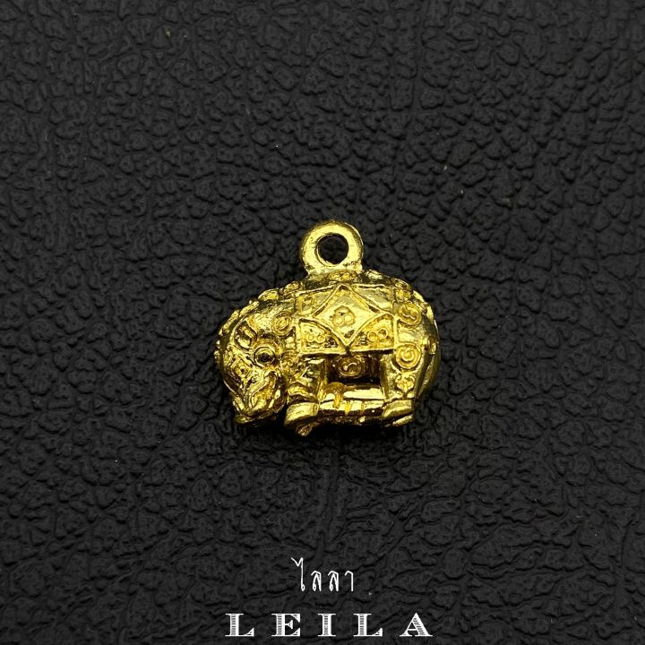 leila-amulets-หมูตัวบาท-พร้อมกำไลหินฟรีตามรูป